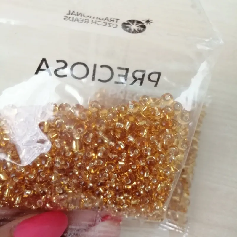 Preciosa Drops Beads 17050 5/0  3.5 Oz 4