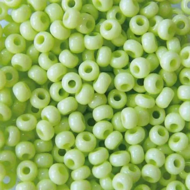 Preciosa Round Seed Beads 03254 10/0 3.5 Oz