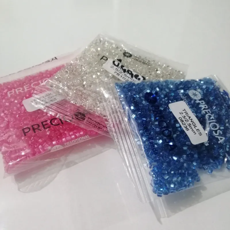 Preciosa Triangle Beads 08236 2.5x2.5mm 50 gr. 1.7 Oz 4