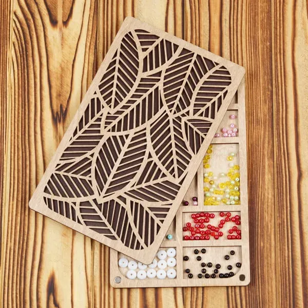 Lonjew Bead Storage Leaf Design Organizer with Needle Magnet