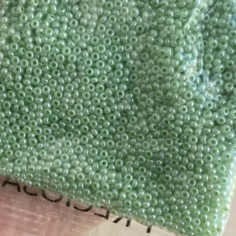 Preciosa Round Seed Beads 37156 10/0 3.5 Oz 9