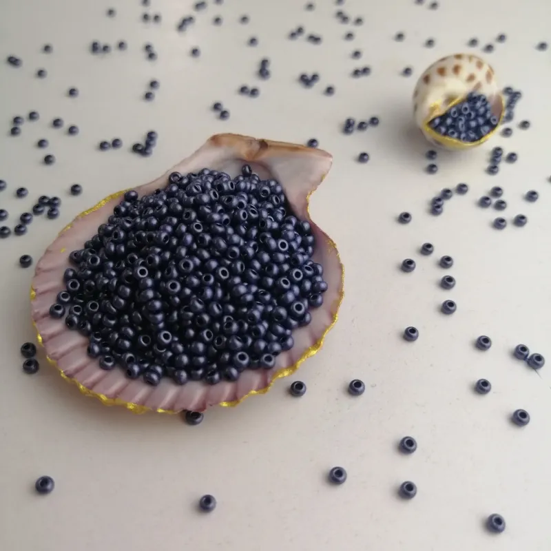 Preciosa Round Seed Beads 28928 10/0  3.5 Oz 5