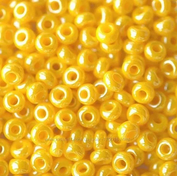 Preciosa Round Seed Beads 16383 11/0 3.5 Oz