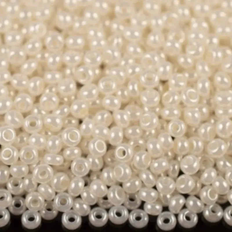 Preciosa Round Seed Beads 47102 9/0 3.5 Oz