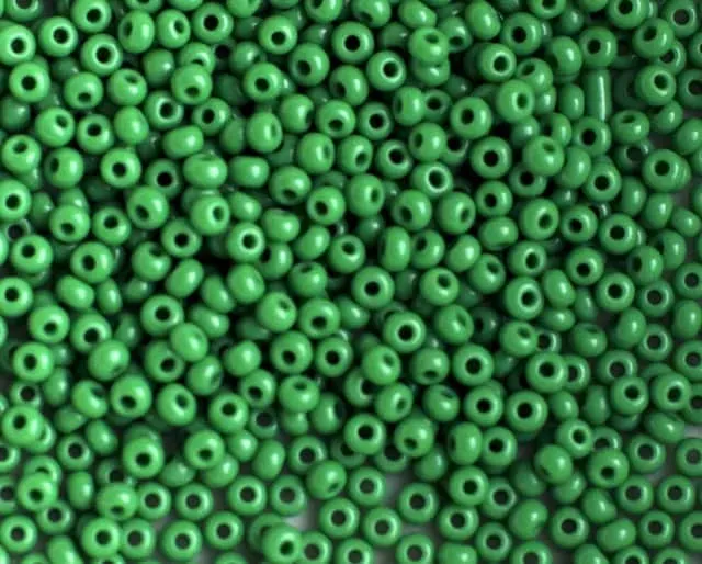 Preciosa Round Seed Beads 53250 4/0 3.5 Oz