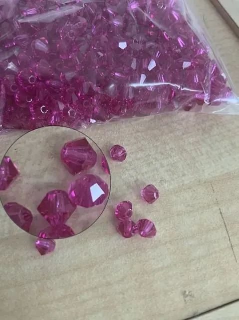 Preciosa Crystal Beads 4 mm 70350 Fuschsia 57 Pcs Pyramid 3