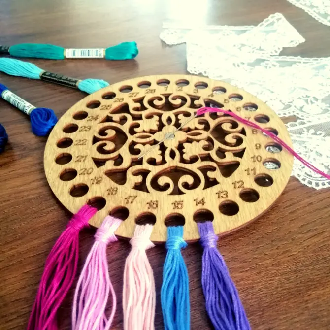 Wooden Cross Stitch Organizer with Small Needle Holder Magnet - Design8 - Image 8