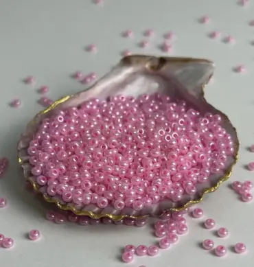 Preciosa Round Seed Beads 37175 11/0 3.5 Oz