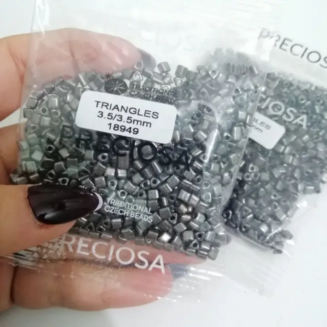 Preciosa Triangle Beads 18949 3.5x3.5mm 3.5 oz - Image 2