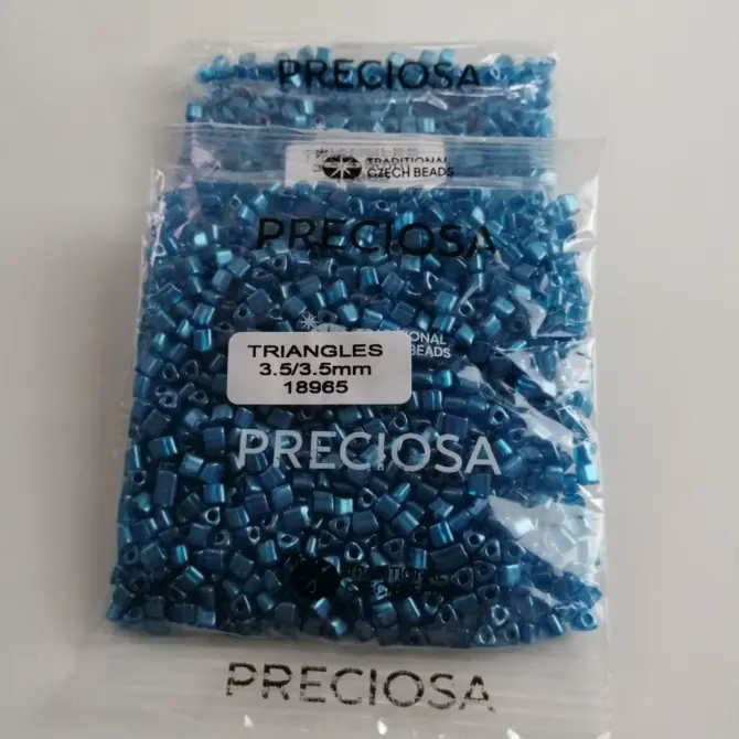 Preciosa Triangle Beads 18965 3.5x3.5mm  3.5 oz - Image 4