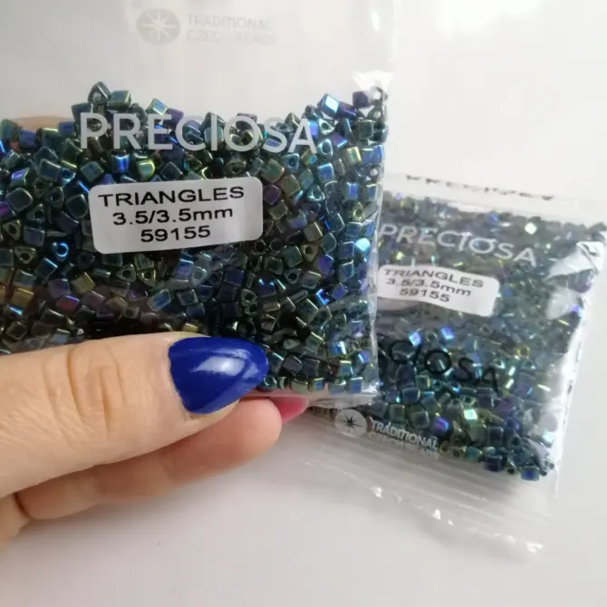Preciosa Triangle Beads 59155 3.5x3.5mm  3.5 oz - Image 3