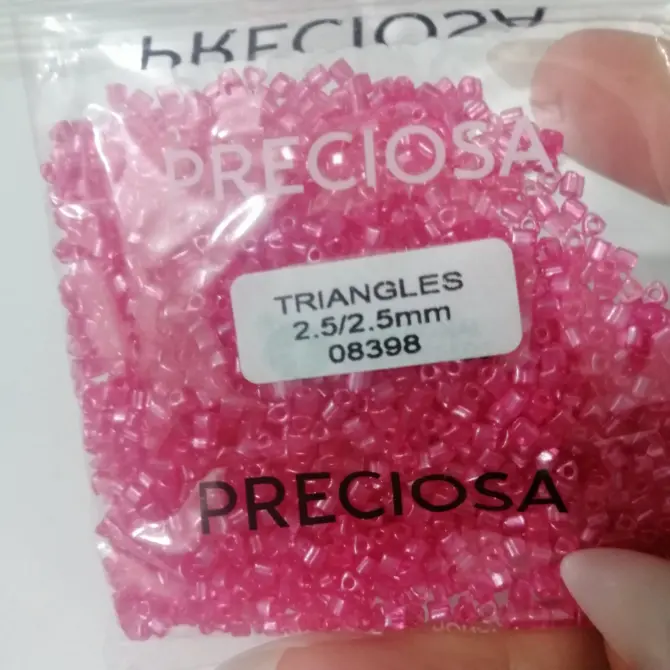 Preciosa Triangle Beads 08398 2.5x2.5mm 3.5 oz