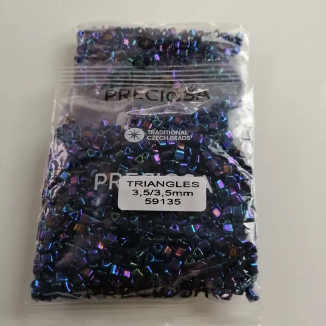 Preciosa Triangle Beads 59135 3.5x3.5mm 3.5 oz - Image 5
