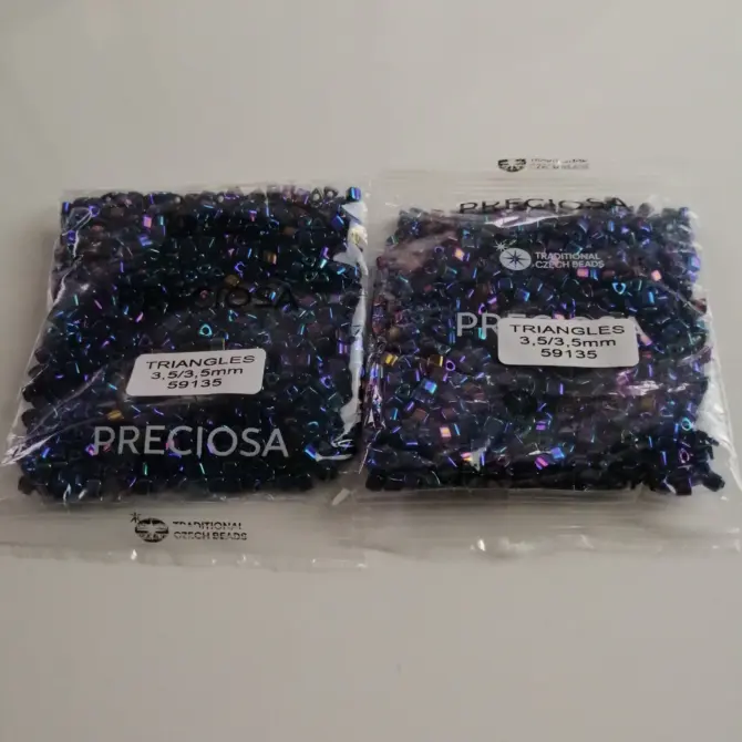Preciosa Triangle Beads 59135 3.5x3.5mm 3.5 oz - Image 4