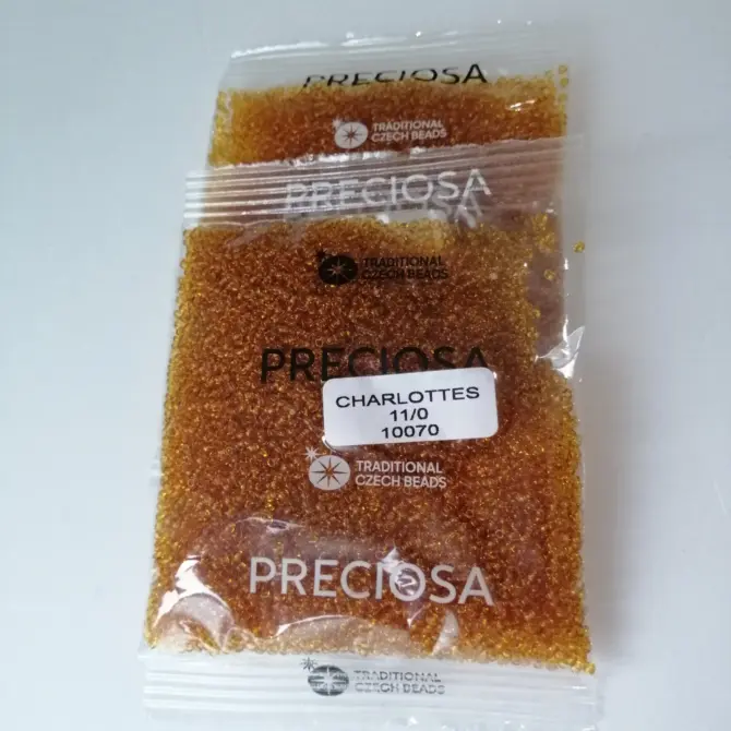 Preciosa Charlotte Seed Beads 10070 11/0 3.5 Oz - Image 3