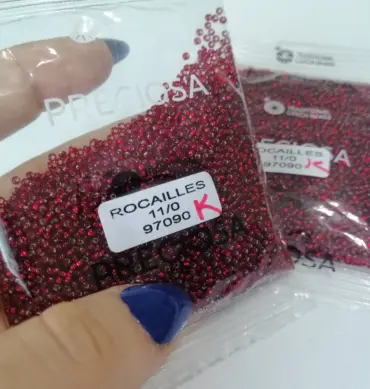 Preciosa Round Seed Beads 97090 11/0 3.5 Oz Square