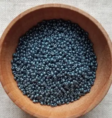 Preciosa Round Seed Beads 28958 11/0 3.5 Oz
