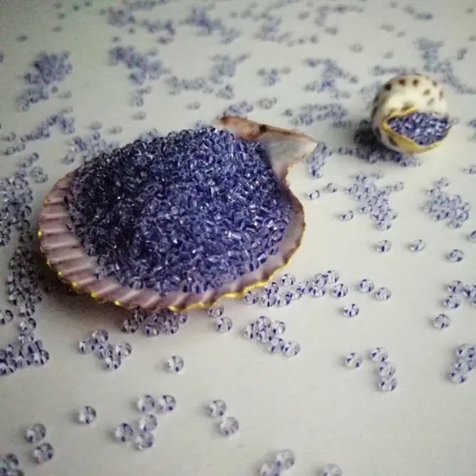 Preciosa Round Seed Beads 00330 11/0 3.5 Oz - Image 3