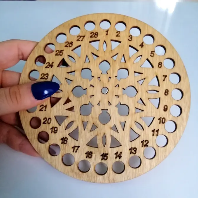 Wooden Cross Stitch Organizer with Small Needle Holder Magnet - Design6 - Image 11