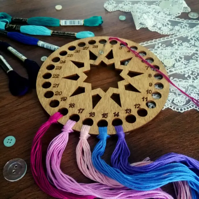 Wooden Cross Stitch Organizer with Small Needle Holder Magnet - Design10 - Image 10
