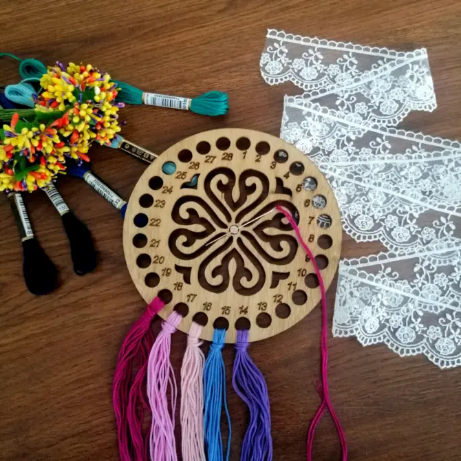 Wooden Cross Stitch Organizer with Small Needle Holder Magnet - Design7 - Image 15