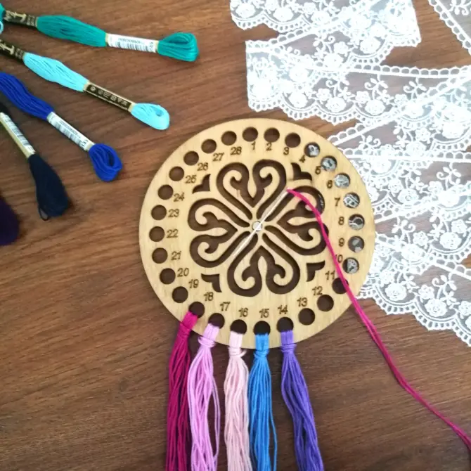 Wooden Cross Stitch Organizer with Small Needle Holder Magnet - Design7 - Image 4
