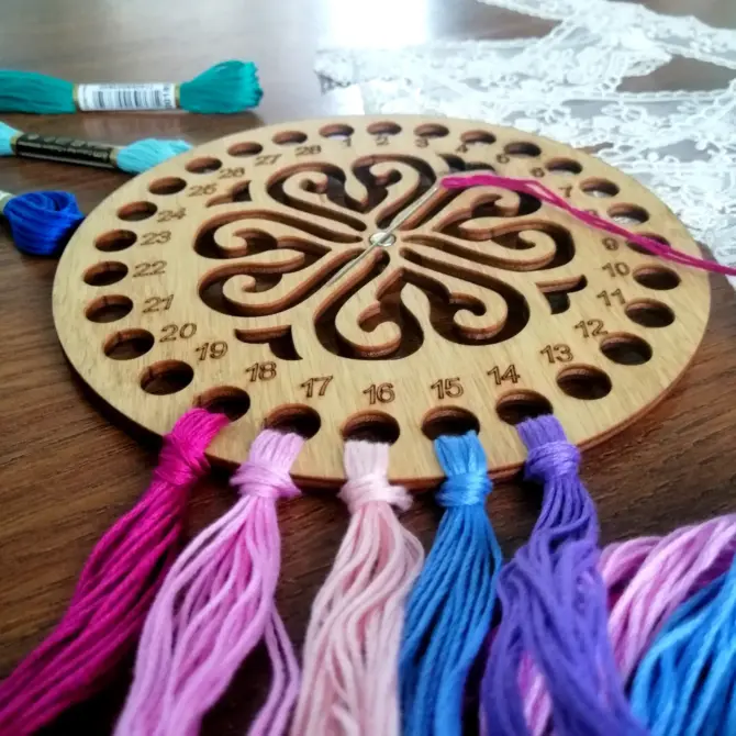 Wooden Cross Stitch Organizer with Small Needle Holder Magnet - Design7 - Image 6