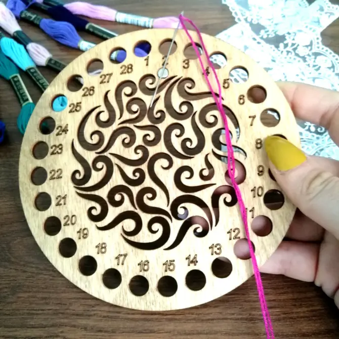 Round Thread Sorter Embroidery Wooden Art Tool with Small Needle Holder Magnet - Design4 - Image 11