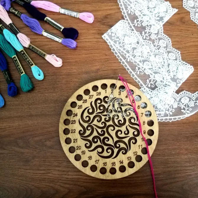 Round Thread Sorter Embroidery Wooden Art Tool with Small Needle Holder Magnet - Design4 - Image 14