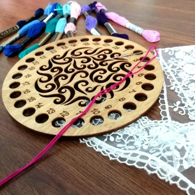 Round Thread Sorter Embroidery Wooden Art Tool with Small Needle Holder Magnet - Design4 - Image 10