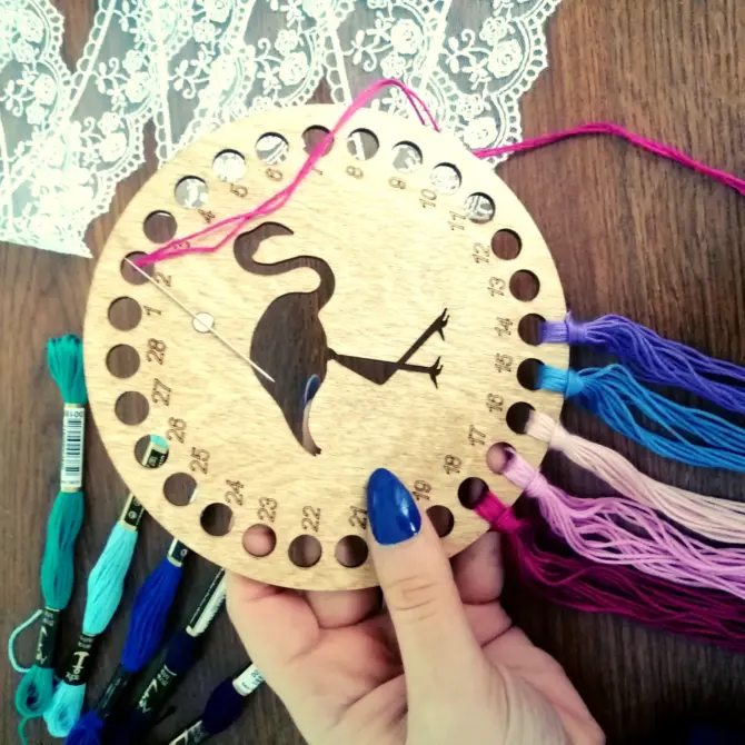 Wooden Cross Stitch Organizer with Small Needle Holder Magnet - Design13 - Image 10