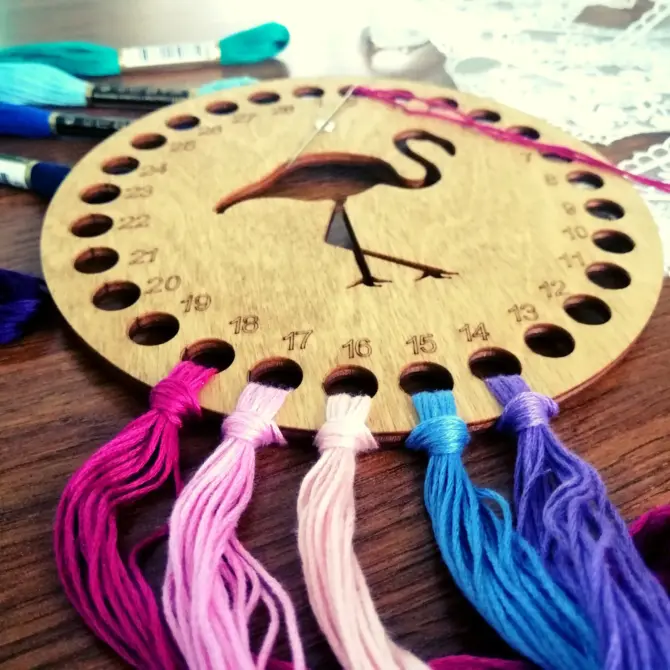 Wooden Cross Stitch Organizer with Small Needle Holder Magnet - Design13 - Image 2