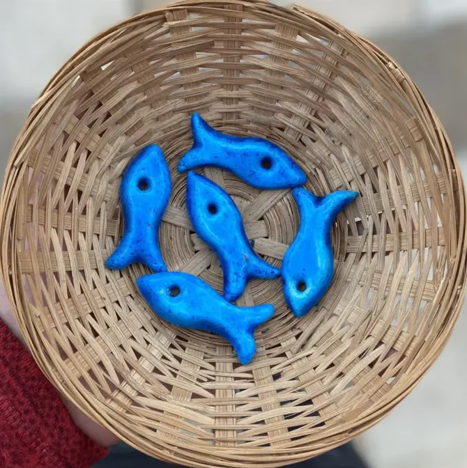 Lonjew Handmade Assyrian Fish Beads Blue HM1168 5pcs 60mm