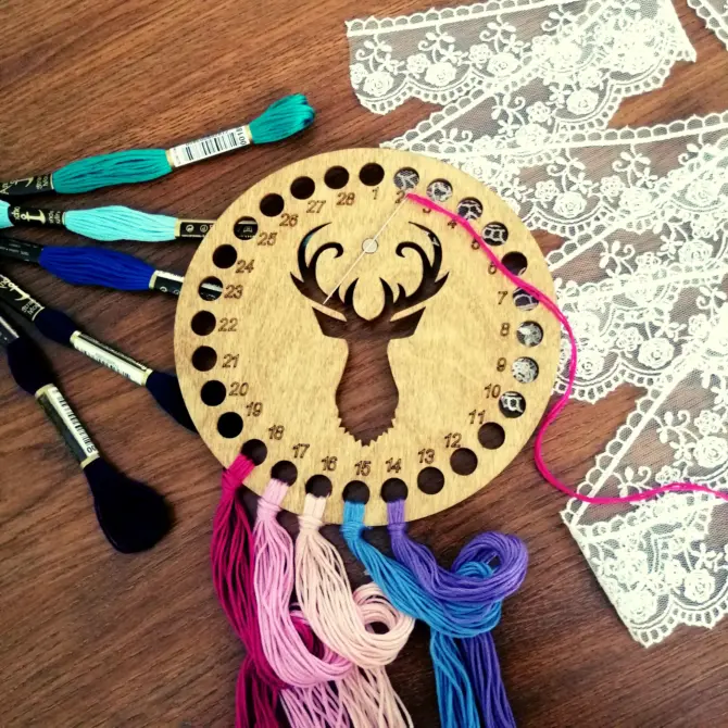 Wooden Embroidery Cross Stitch Organizer with Small Needle Holder Magnet - Design15 - Image 14
