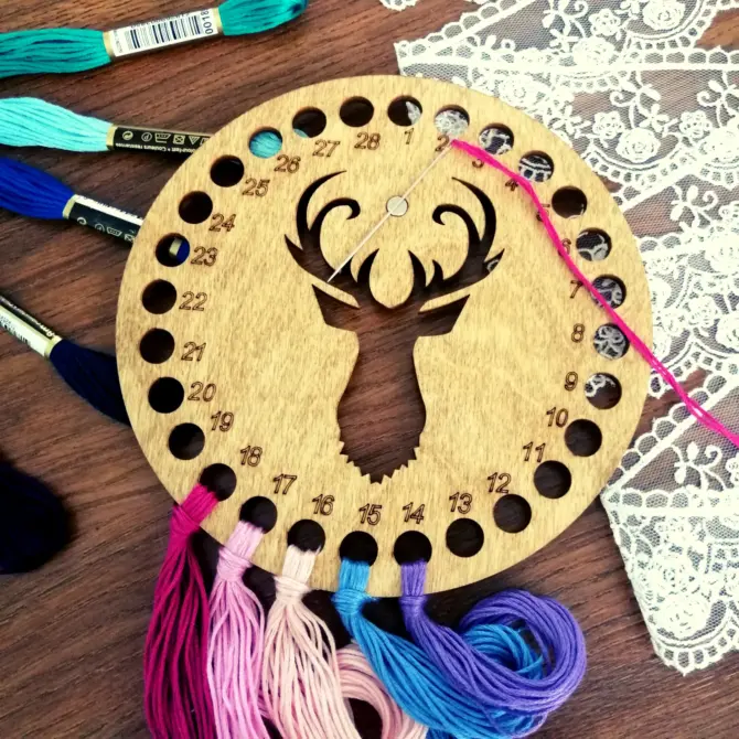 Wooden Embroidery Cross Stitch Organizer with Small Needle Holder Magnet - Design15 - Image 8