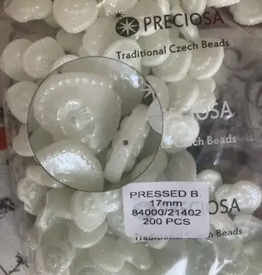 Preciosa Heart Beads 84000-21402 17mm 30 Pcs