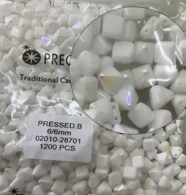 Preciosa Pyramid Beads 02010-28701 6/6mm 100 Pcs