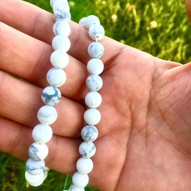 Howlite Stone Beads (Natural) 8mm Round, Approx 45 Pieces - Image 8