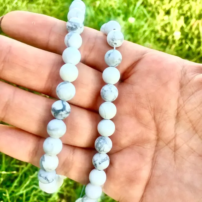 Howlite Stone Beads (Natural) 8mm Round, Approx 45 Pieces - Image 9