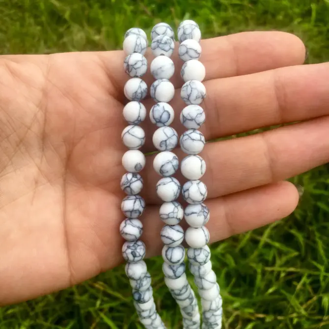 Howlite Stone Beads (Natural) 8mm Round, Approx 45 Pieces - Image 2