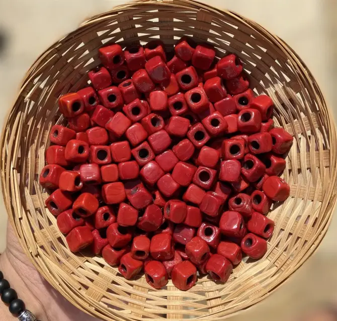 Lonjew Handmade Square Glass Beads Red Color HM1018 10Pcs 10mm