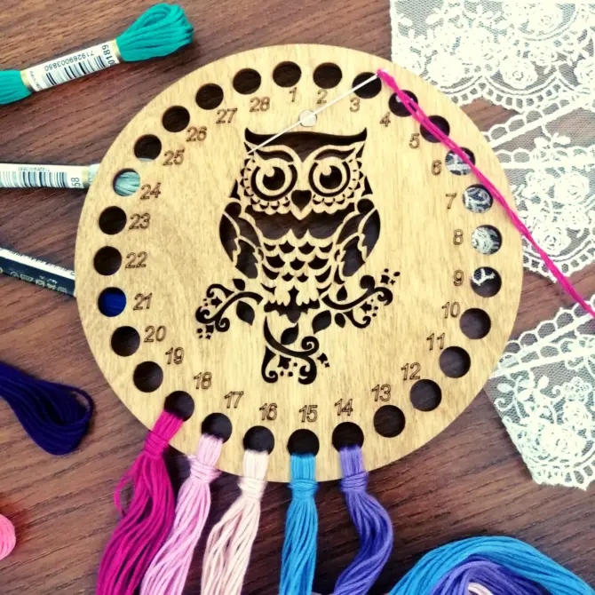 Wooden Embroidery Cross Stitch Organizer with Small Needle Holder Magnet Design16 - Image 9