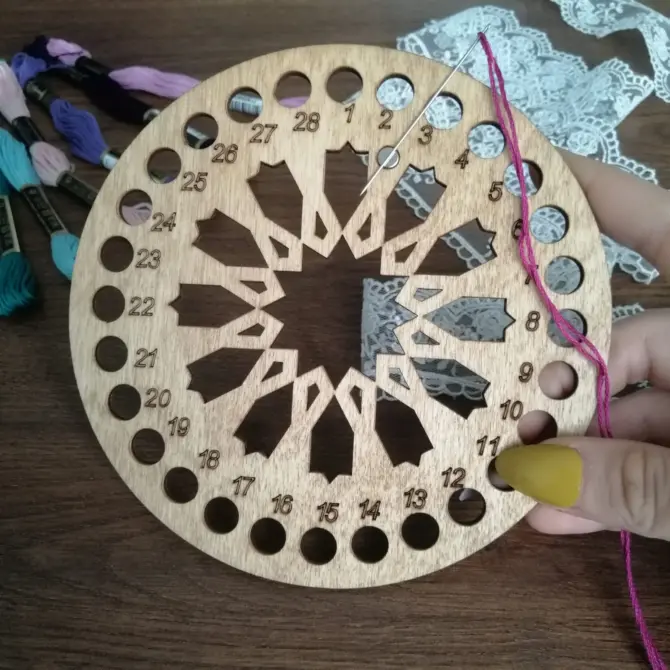 Lonjew Round Thread Sorter with Needle Holder Magnet - Wooden Art Embroidery Floss Organizer Design 1 - Image 3